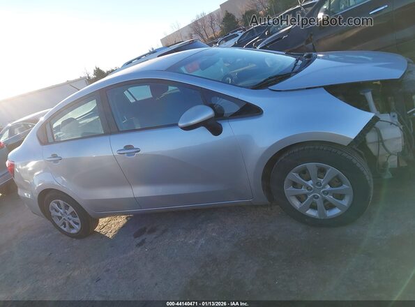 KNADM4A38H6071068 2017 KIA RIO Серебряный Панорамный вид салона 360°