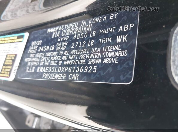 KNAE35LDXP6136925 2023 KIA STINGER Black Widok komory silnika