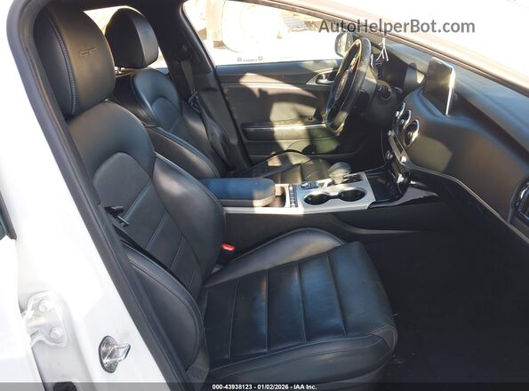 KNAE55LC5M6090756 2021 KIA STINGER White Widok wnętrza z przodu