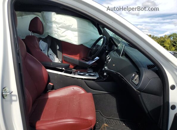 KNAE55LC5M6096749 2021 KIA STINGER Белый Вид салона спереди