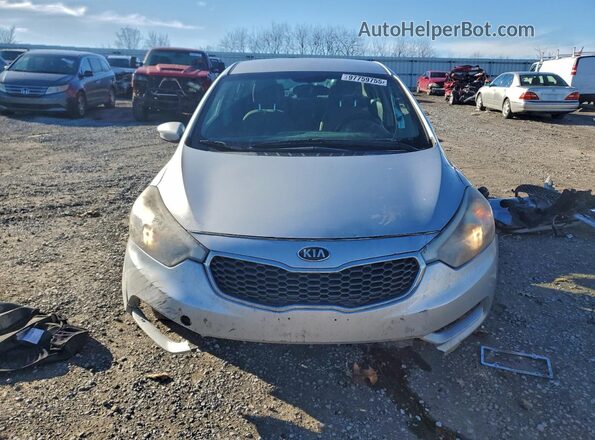KNAFK4A67G5574233 2016 KIA FORTE Серебряный Вид спереди