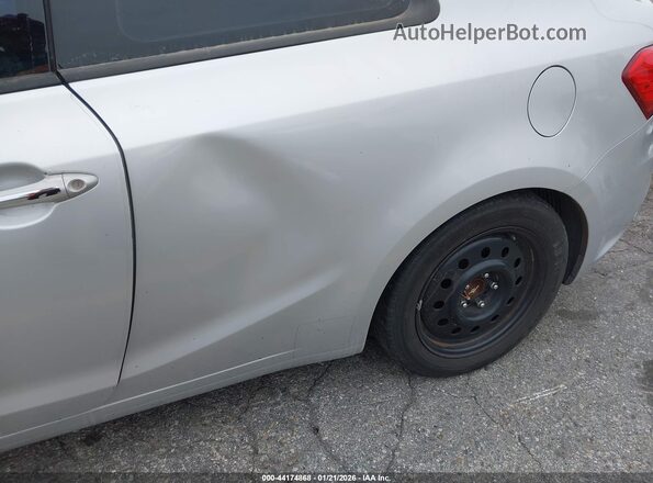 KNAFX6A81G5597697 2016 KIA FORTE KOUP Серебряный Вид спереди