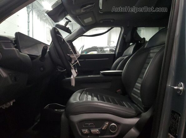 KNDADFS51R6049383 2024 KIA EV9 Gray Widok wnętrza z przodu