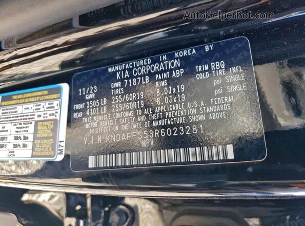 KNDAFFS53R6023281 2024 KIA EV9 Black Widok naklejki z numerem VIN