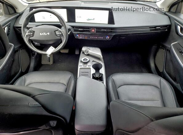 KNDC34LA5P5609985 2023 KIA EV6 Gray Widok deski rozdzielczej
