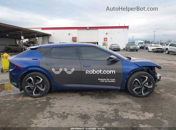 KNDC4DLC4N5031941 2022 KIA EV6 Blue Սալոնի 360 աստիճան տեսք