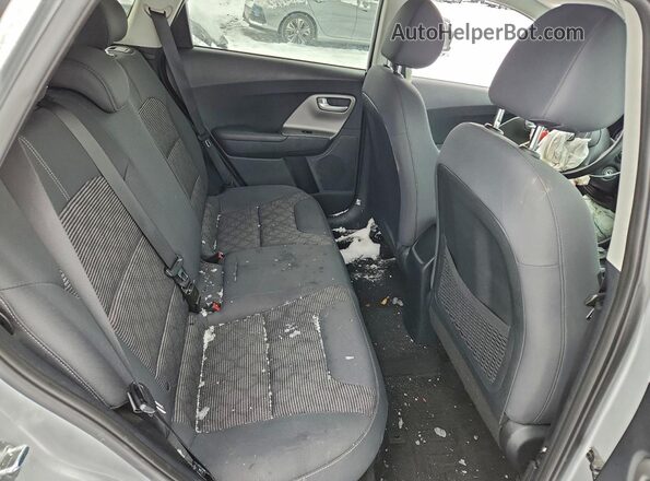 KNDCB3LC7M5480724 2021 KIA NIRO Silver Vista interior trasera
