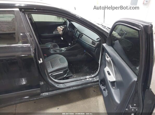 KNDCB3LC8H5073467 2017 KIA NIRO Черный Вид салона спереди