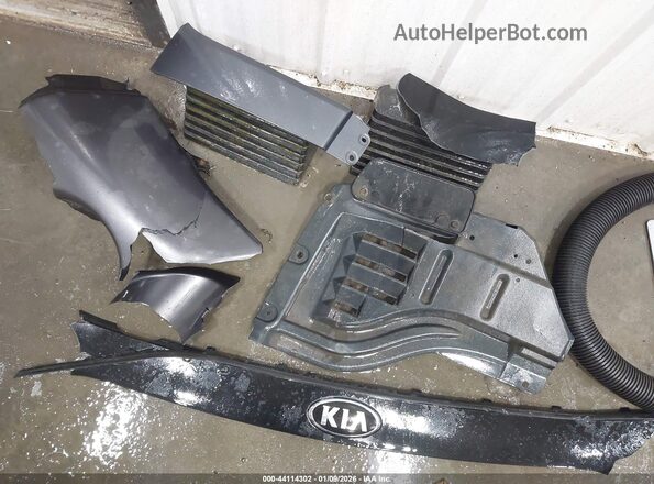 KNDCB3LC8H5073467 2017 KIA NIRO Черный Вид щитка приборов