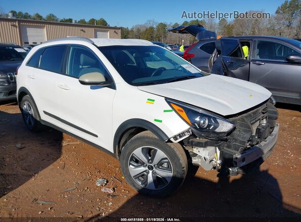 KNDCB3LCXM5471564 2021 KIA NIRO White Передня права чверть