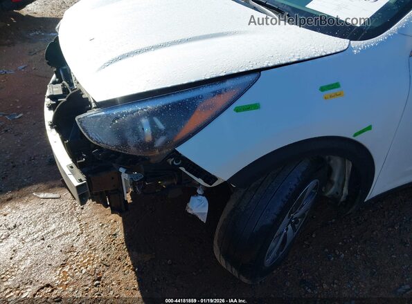 KNDCB3LCXM5471564 2021 KIA NIRO White 