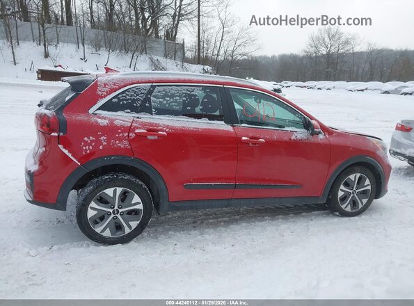 KNDCC3LG9N5142582 2022 KIA NIRO EV Красный Вид задней части салона
