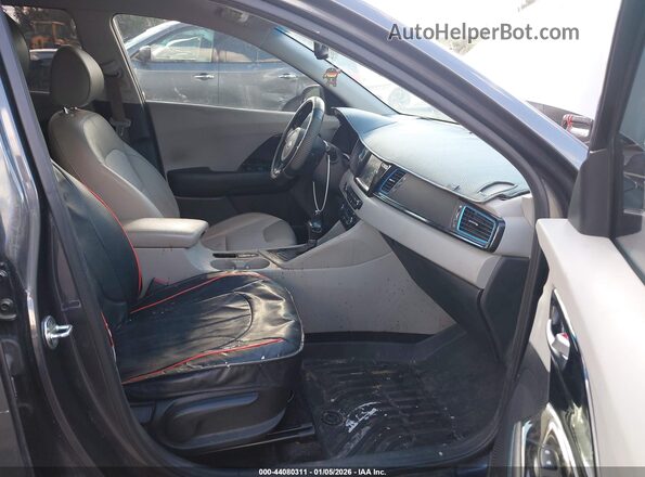 KNDCD3LD1J5187416 2018 KIA NIRO PLUG-IN HYBRID Gray Widok wnętrza z przodu