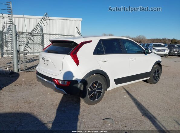 KNDCP3LE8S5304619 2025 KIA NIRO Белый Задняя правая четверть