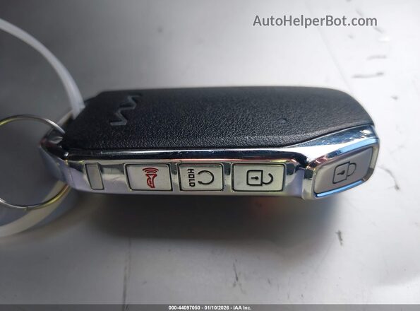 KNDCR3LE5P5041796 2023 KIA NIRO Черный Вид панели приборов