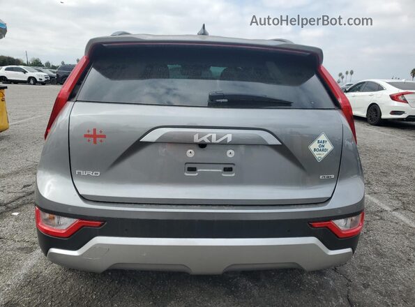 KNDCS3LF0S5277195 2025 KIA NIRO Gray Rear view