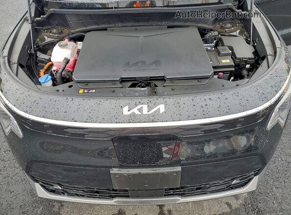 KNDCT3L13R5120496 2024 KIA NIRO Черный Вид задней части салона