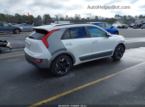 KNDCT3L14P5012997 2023 KIA NIRO EV Белый Задняя правая четверть