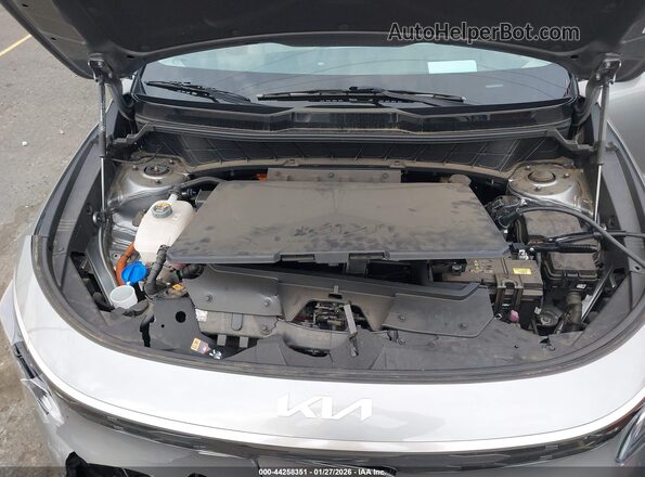 KNDCT3L18P5021170 2023 KIA NIRO EV Gray Widok z tyłu