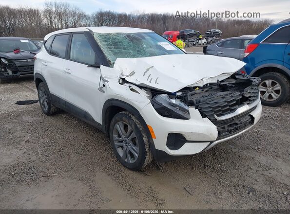 KNDEPCAA8N7237327 2022 KIA SELTOS Белый Передняя правая четверть