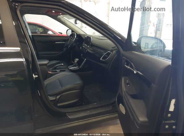 KNDERCAA7P7384834 2023 KIA SELTOS Черный Вид салона спереди