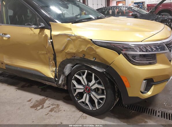 KNDETCA23P7362677 2023 KIA SELTOS Зеленый Вид спереди