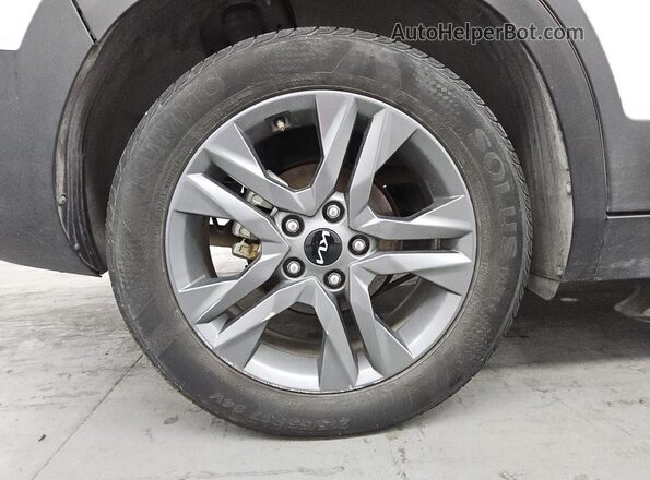 KNDEU2AA3P7373905 2023 KIA SELTOS Белый 