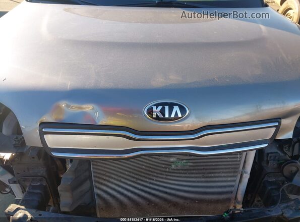 KNDJN2A2XJ7589598 2018 KIA SOUL Серый 