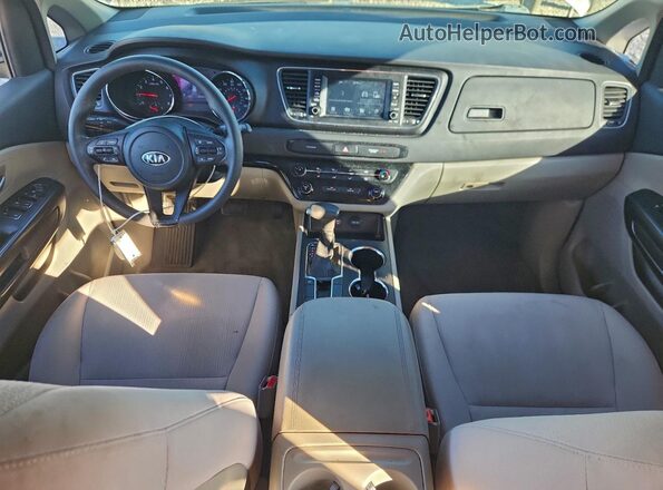 KNDMA5C14K6511176 2019 KIA SEDONA Серебряный Вид панели приборов