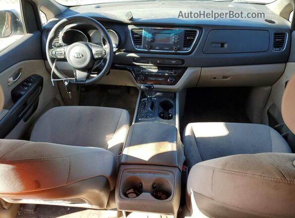 KNDMB5C10G6177894 2016 KIA SEDONA Silver Widok deski rozdzielczej