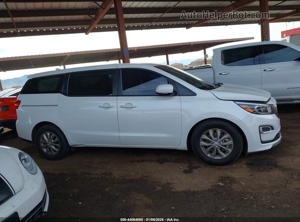 KNDMB5C10M6673189 2021 KIA SEDONA White Vista interior trasera