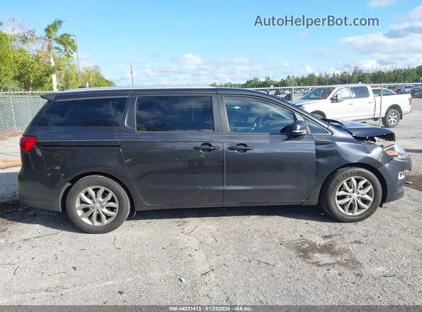 KNDMB5C15K6534253 2019 KIA SEDONA Черный Вид задней части салона