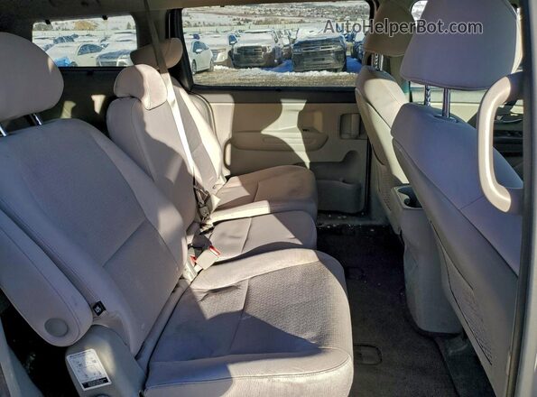 KNDMB5C17G6124853 2016 KIA SEDONA Silver უკანა სალონის ხედი