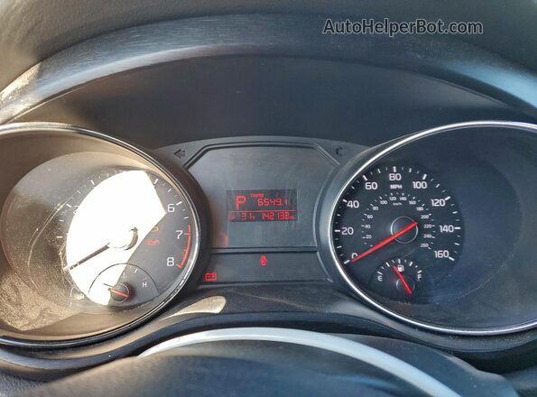 KNDMB5C1XH6227282 2017 KIA SEDONA Серебряный Вид щитка приборов