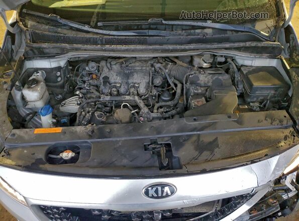 KNDMC5C11J6387828 2018 KIA SEDONA Серебряный Вид подкапотного пространства