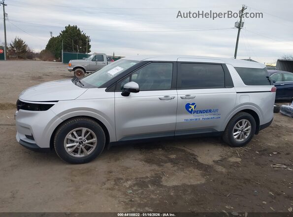 KNDNB4H31P6255138 2023 KIA CARNIVAL MPV Серебряный 