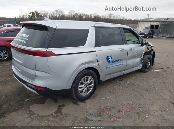 KNDNB4H31P6255138 2023 KIA CARNIVAL MPV Серебряный Задняя правая четверть