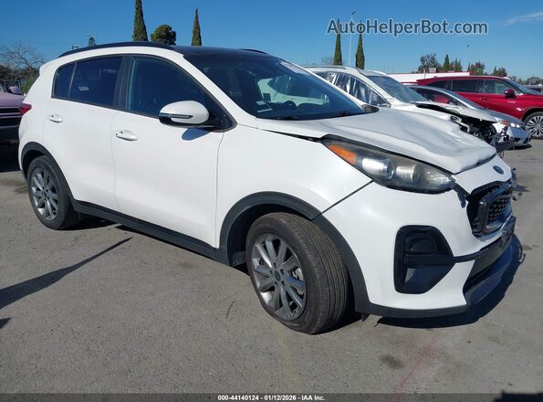 KNDP63AC1N7015936 2022 KIA SPORTAGE Белый Передняя правая четверть