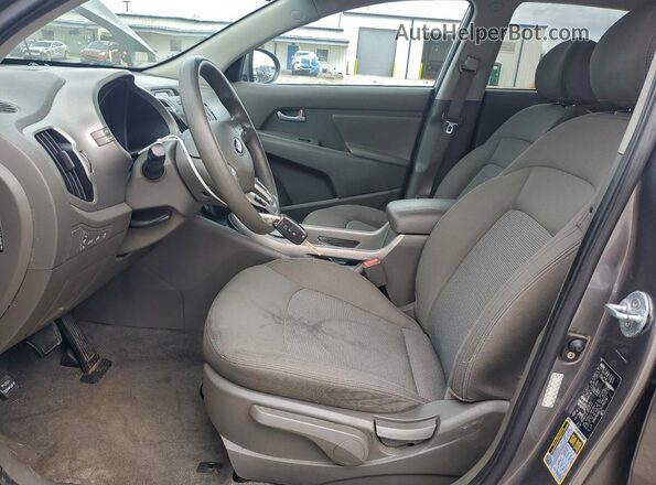 KNDPB3AC2G7813747 2016 KIA SPORTAGE Gray Вид салону спереду