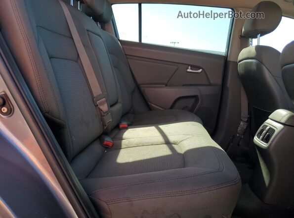 KNDPB3AC7G7798808 2016 KIA SPORTAGE Серебряный Вид задней части салона