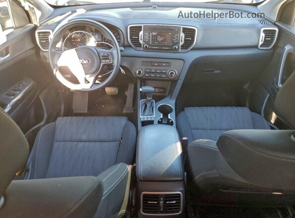 KNDPMCACXH7157373 2017 KIA SPORTAGE Угольный Вид панели приборов