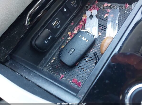 KNDPVCDG3S7212605 2025 KIA SPORTAGE HYBRID Black Vista del salpicadero