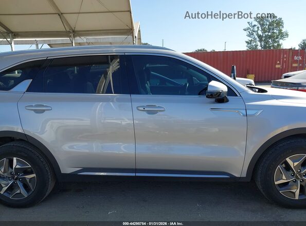 KNDRH4LG2R5258729 2024 KIA SORENTO HYBRID Серебряный Панорамный вид салона 360°