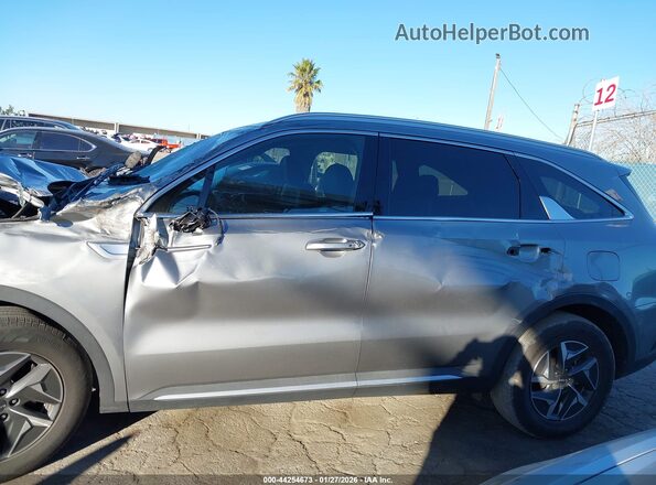 KNDRH4LG5P5141434 2023 KIA SORENTO HYBRID Серый Вид задней части салона