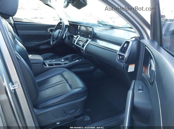 KNDRH4LG5P5141434 2023 KIA SORENTO HYBRID Серый Вид салона спереди