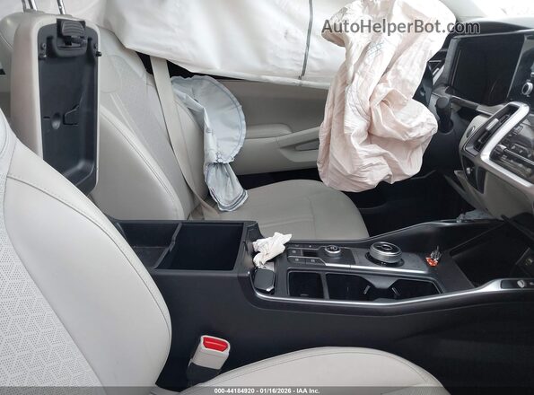 KNDRH4LG9M5045222 2021 KIA SORENTO HYBRID Синий Вид салона спереди