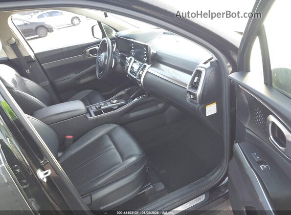 KNDRH4LG9M5050856 2021 KIA SORENTO HYBRID Черный Вид салона спереди