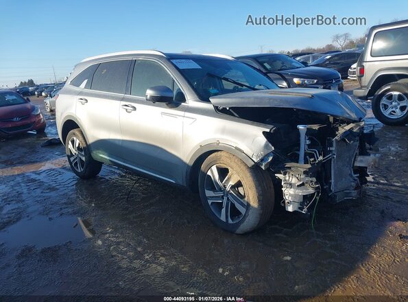 KNDRKDLG2P5208993 2023 KIA SORENTO HYBRID Серебряный Передняя правая четверть