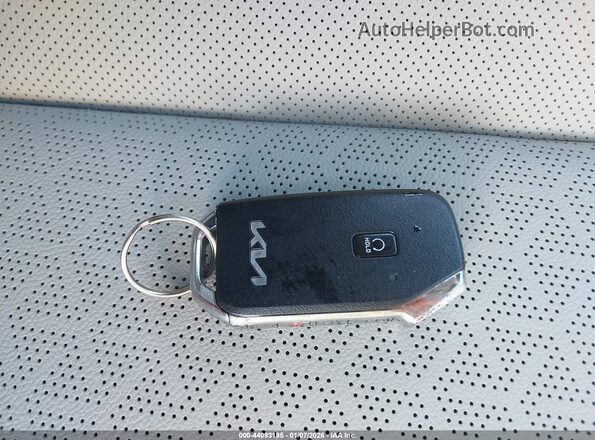 KNDRKDLG2P5208993 2023 KIA SORENTO HYBRID Серебряный Вид панели приборов