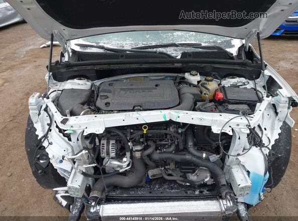 LRBAZLR43ND165315 2022 BUICK ENVISION White Widok z tyłu
